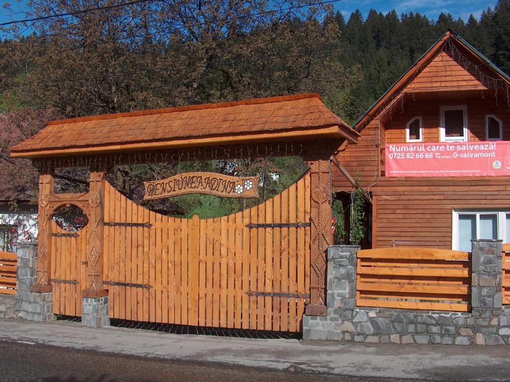 Pensiunea Adina Cavnic Exteriér fotografie
